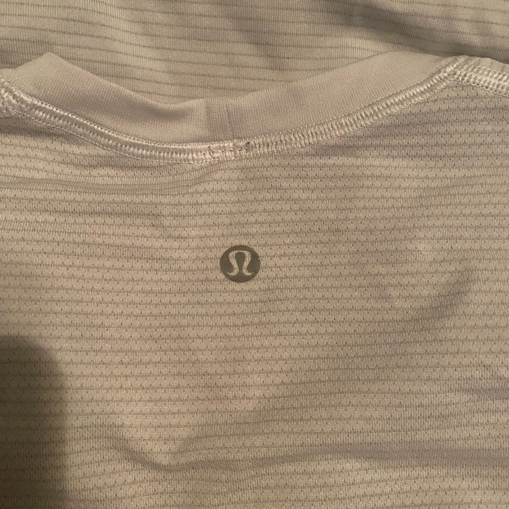Men’s Lululemon Athletic Shirt
